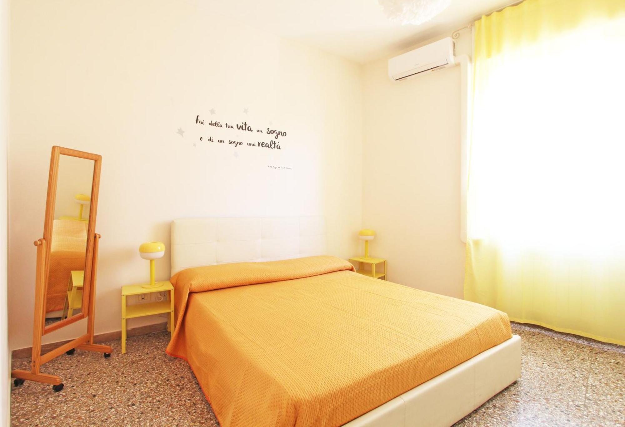 Julia Apartment *